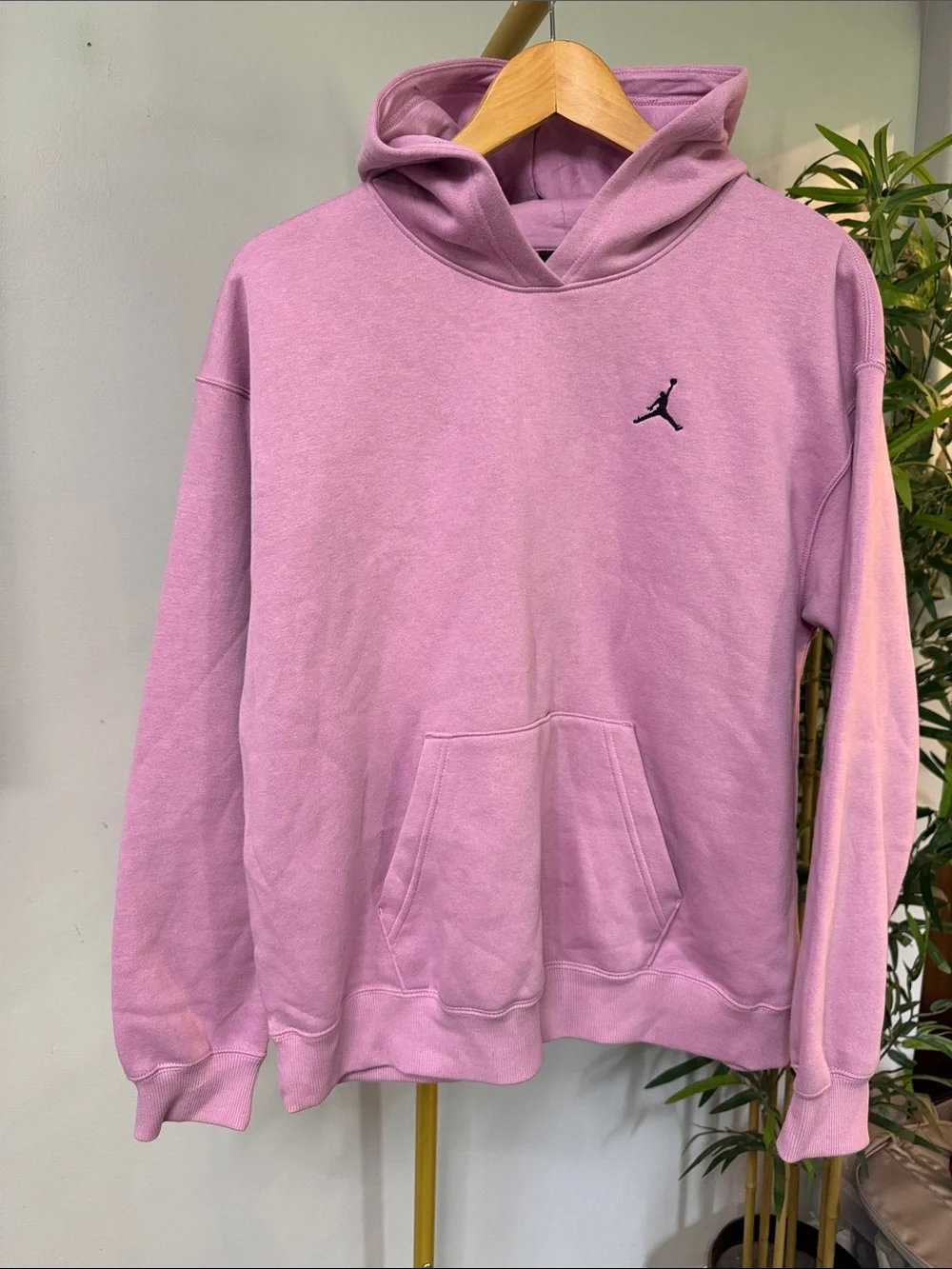 Jordan Men’s Lavender Hoodie with Black Jumpman EUC M